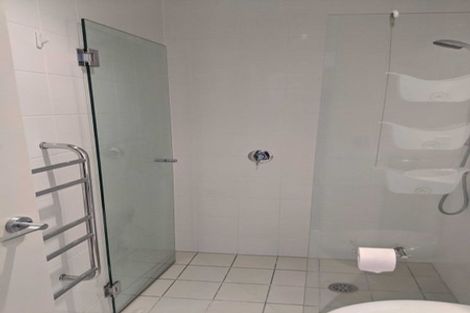 Photo of property in Sanctum Apartment, 10 Ebor Street, Te Aro, Wellington, 6011