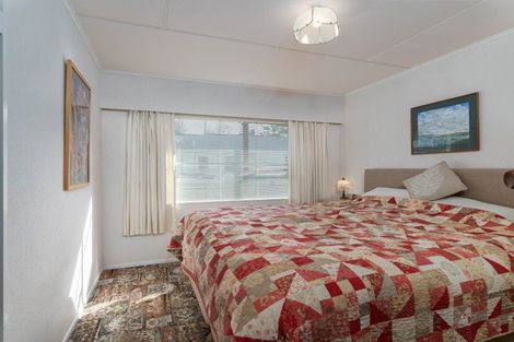 Photo of property in 12 Papawai Road, Greytown, 5712