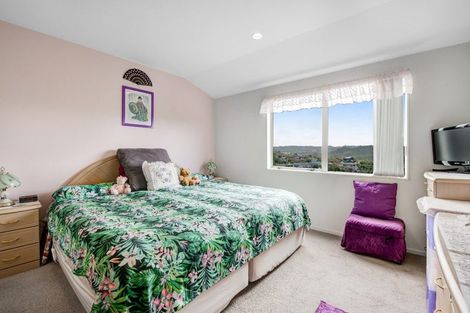 Photo of property in 1 Ngahere Views, Orewa, 0931