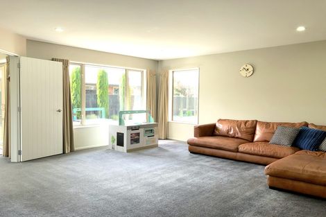 Photo of property in 31 Rolleston Drive, Rolleston, 7614