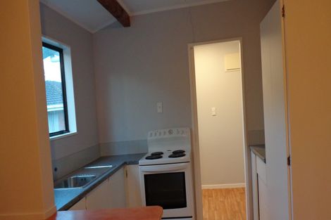 Photo of property in 13 Craigbank Avenue, New Lynn, Auckland, 0600