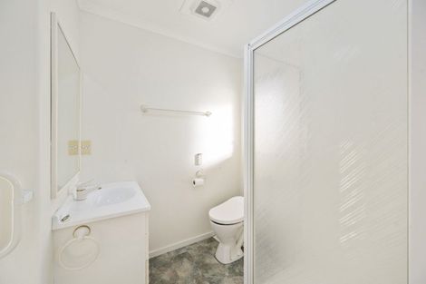 Photo of property in 2 Pipi Street, Two Mile Bay, Taupo, 3330