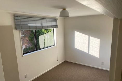 Photo of property in 98 Titirangi Road, New Lynn, Auckland, 0600