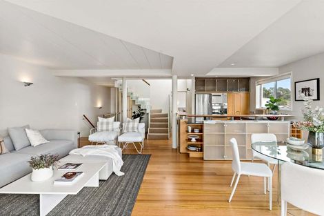 Photo of property in 8a /2 Audrey Road, Takapuna, Auckland, 0620