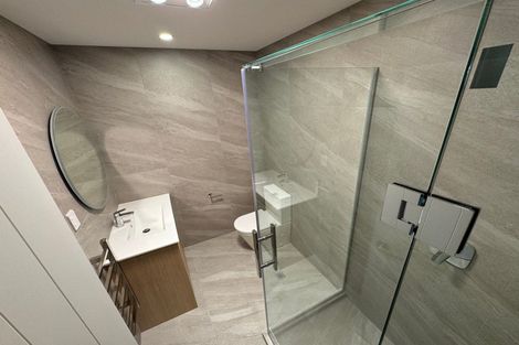 Photo of property in 31 Windy Ridge Road, Glenfield, Auckland, 0629