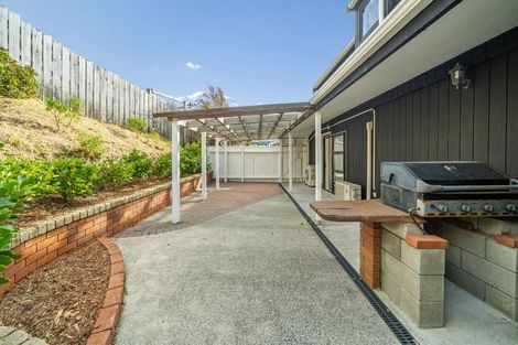 Photo of property in 296 Maungaraki Road, Maungaraki, Lower Hutt, 5010
