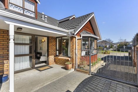 Photo of property in 3 Comeskey Grove, Elderslea, Upper Hutt, 5018