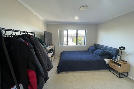 Photo of property in 5 Goyal Lane, Pakuranga, Auckland, 2010