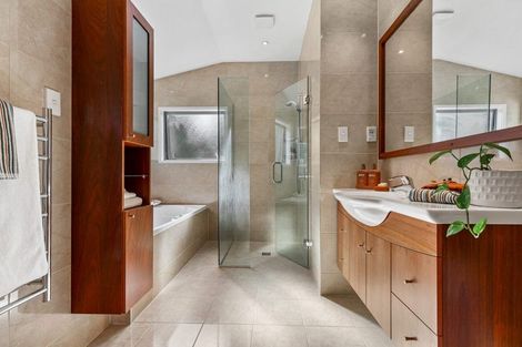Photo of property in 1/24 Jellicoe Road, Murrays Bay, Auckland, 0630