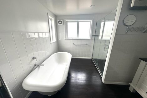 Photo of property in 4 Bathurst Street, Silverstream, Upper Hutt, 5019