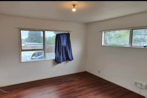 Photo of property in 15 Bundena Place, Clendon Park, Auckland, 2103