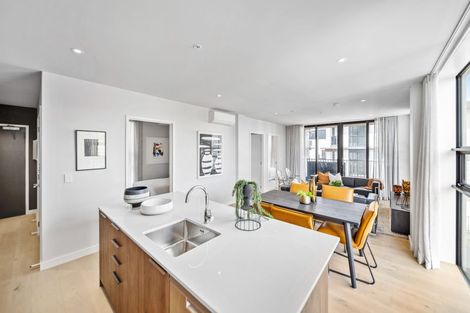 Photo of property in 203/82 Te Oneroa Way, Long Bay, 0630