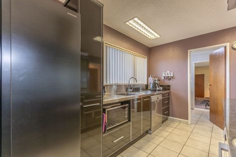 Photo of property in 64 Hetley Crescent, Taradale, Napier, 4112