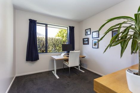 Photo of property in 52b Cutts Road, Russley, Christchurch, 8042