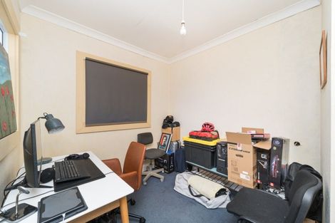 Photo of property in 8 Russell Street, Palmerston North, 4414