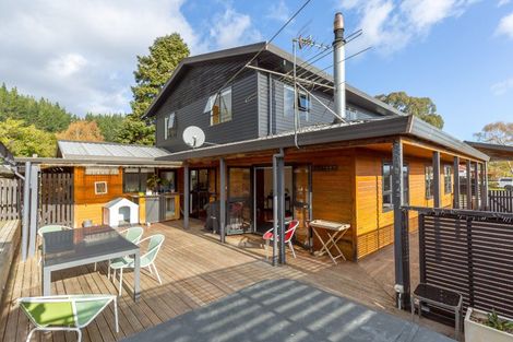 Photo of property in 55 Moeraki Road, Maoribank, Upper Hutt, 5018