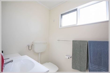 Photo of property in 8 Hart Street, Foxton Beach, Foxton, 4815