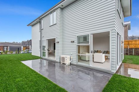 Photo of property in 26 Tiromoana Drive, Red Beach, 0932