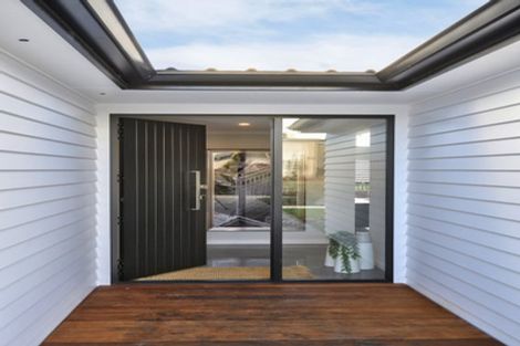 Photo of property in 38 Vinistra Road, Kumeu, 0810
