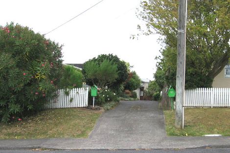 Photo of property in 1/35 Gordon Avenue, Forrest Hill, Auckland, 0620