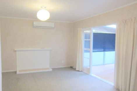 Photo of property in 29 Chilcott Road, Henderson, Auckland, 0612
