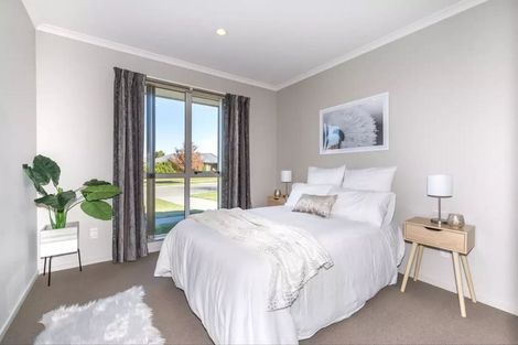 Photo of property in 71 Overbury Crescent, Rolleston, 7614