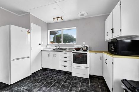 Photo of property in 11 Manuka Place, Hawera, 4610