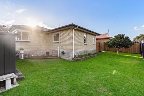Photo of property in 6 Harobed Place, Weymouth, Auckland, 2103
