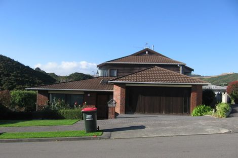 Photo of property in 12 Longmont Terrace, Churton Park, Wellington, 6037