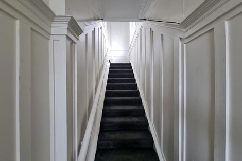 Photo of property in 212 Queens Drive, Lyall Bay, Wellington, 6022