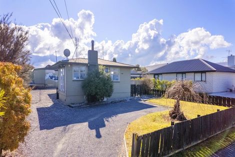 Photo of property in 18 Waitahanui Avenue, Taupo, 3330