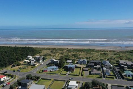 Photo of property in 13 Rua Avenue, Waitarere Beach, Levin, 5510