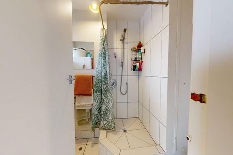 Photo of property in 12/4f Claremont Grove, Mount Victoria, Wellington, 6011
