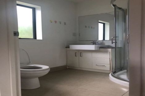 Photo of property in 44 Miro Street, New Lynn, Auckland, 0600