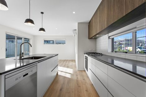 Photo of property in 32 Te Mura Crescent, Takanini, 2112