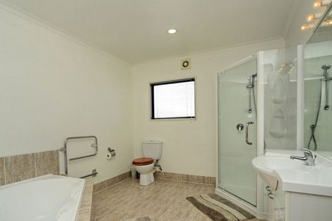 Photo of property in 7 Glenreagh Place, Torbay, Auckland, 0630