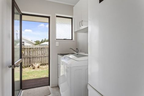 Photo of property in 10 Kanuka Place, Edgecumbe, 3120