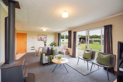 Photo of property in 229 Pomona East, Makarewa, Invercargill, 9876