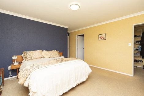 Photo of property in 2 Thomson Avenue, Dinsdale, Hamilton, 3204