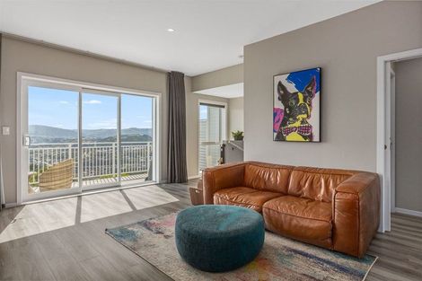 Photo of property in 8 Kopua Place, Whitby, Porirua, 5024