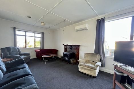 Photo of property in 14 Queen Street, Westport, 7825