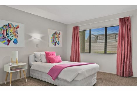 Photo of property in 77 Harvey Street, Waipahihi, Taupo, 3330
