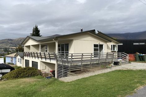 Photo of property in 29 Hedditch Street, Wanaka, 9305