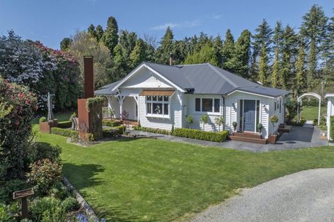 Photo of property in 2121 Old West Coast Road, Kirwee, Christchurch, 7671