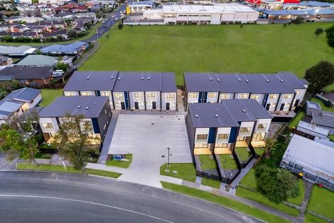 Photo of property in 5/17 Barneys Farm Road, Clendon Park, Auckland, 2103