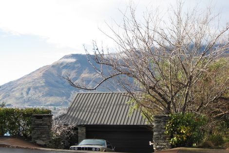 Photo of property in 18 Golden Terrace, Queenstown, 9300