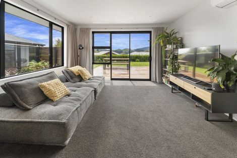 Photo of property in 11 Huntaway Close, Stoke, Nelson, 7011