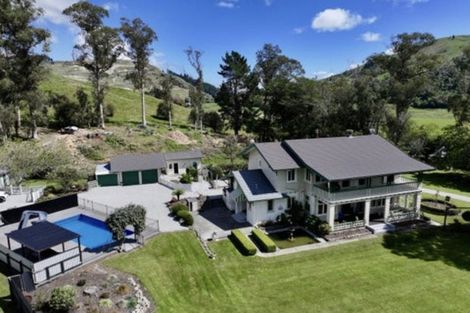 Photo of property in 1909 Tiniroto Road, Waerengaokuri, Manutuke, 4072