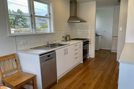Photo of property in 211 Cambridge Terrace, Naenae, Lower Hutt, 5011