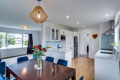 Photo of property in 12 Chester Street, Taradale, Napier, 4112